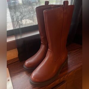 Brown boots size 8.5